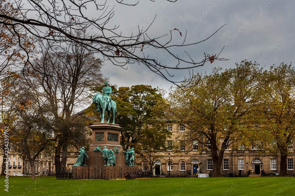 Fototapeta premium Edinburgh Charlotte Square 3