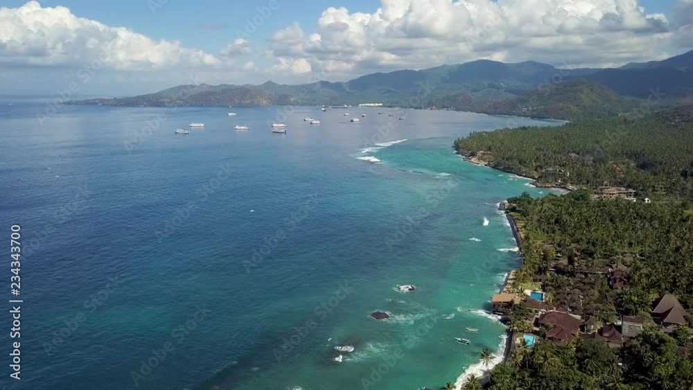 Luftaufnahme der Küste vor Candi Dasa auf Bali Luftaufnahme der Küste vor Candi Dasa auf Bali