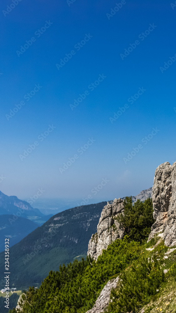 Fototapeta premium Smartphone HD wallpaper of beautiful alpine view at the Jenner - Berchtesgaden - Bavaria