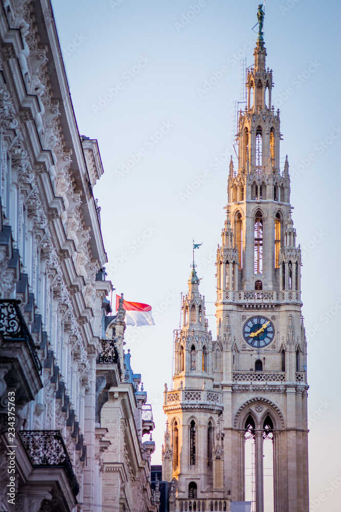 Österreichische Flagge auf dem Wiener Rathaus