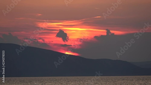 Sonnenuntergang bei Senj, Kroatien photo