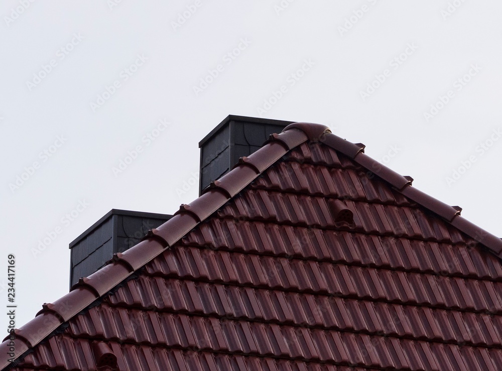  schicke Schornsteine auf einem Dach