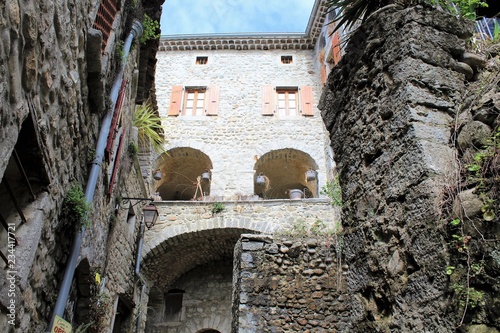 VILLAGE DE LABEAUME - ARDECHE - FRANCE photo