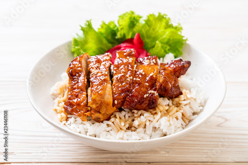 Принти на полотні grilled chicken with teriyaki sauce on topped rice