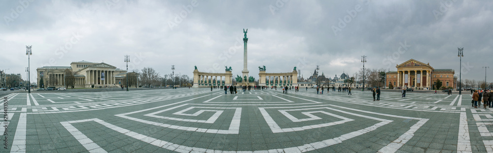 Obraz premium Budapest, piazza degli eroi