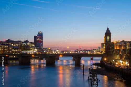 London nach Sonnenuntergang © U.A.