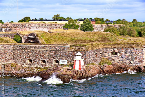 Obraz na płótnie Bastions of finnish fortress Suomenlinna in Helsinki, Finland w salonie