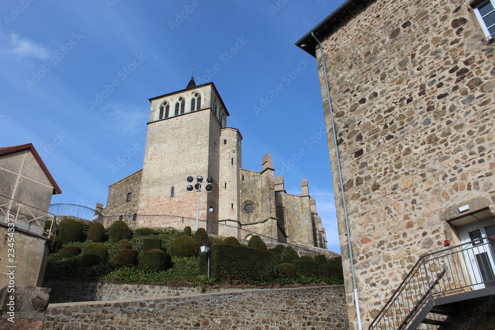 VILLAGE DE SAINT SYMPHORIEN SUR COISE - RHONE