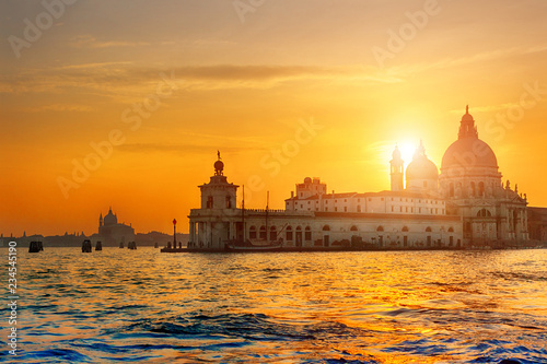 Sunset in Venice © adisa