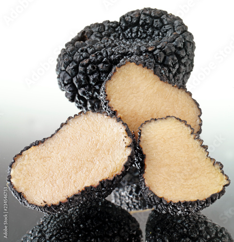 BLACK TRUFFLES photo