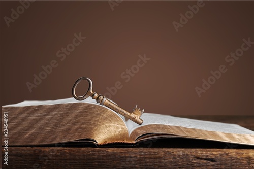 Fotografia Holy Bible  book on a wooden background