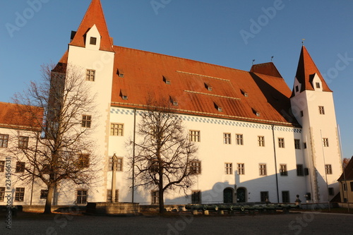 Blick auf das Neue Schloss im Zentrum von Ingolstadt photo