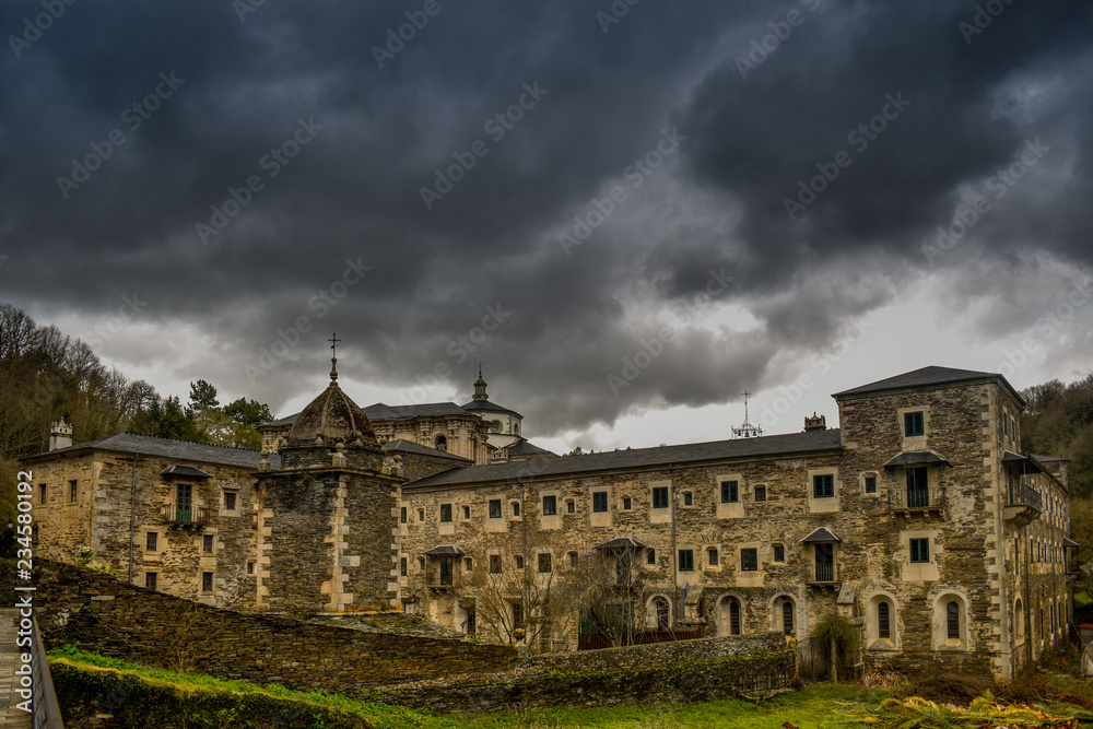 Monasterio de samos , dia tormentoso
