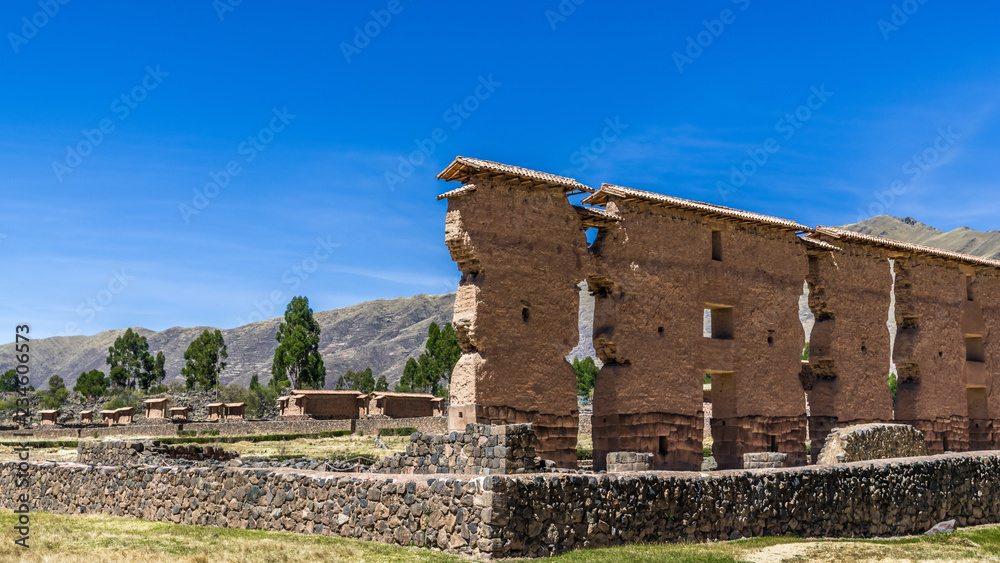 The ancient walls Raqch'i