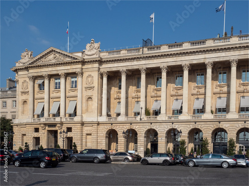 Wallpaper Mural Hôtel Crillon place de la Concorde à paris Torontodigital.ca