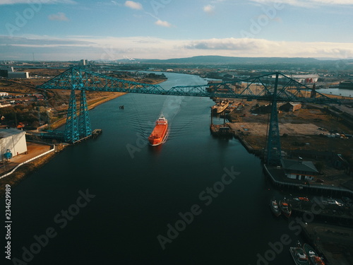 Obraz na płótnie Teesside middlesbrough transporter bridge iconic steel bridge over 100 years old teesside w salonie