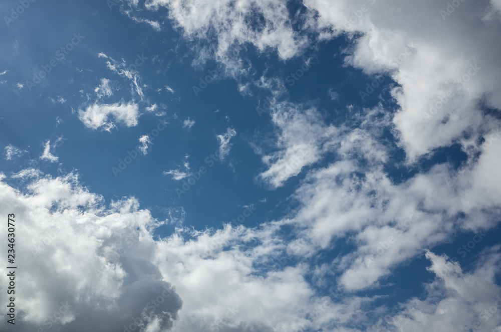 Obraz premium white clouds on sky