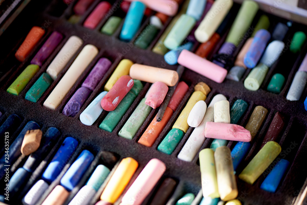 Many different crayons, broken in the work. Many different crayons, broken in the work.
