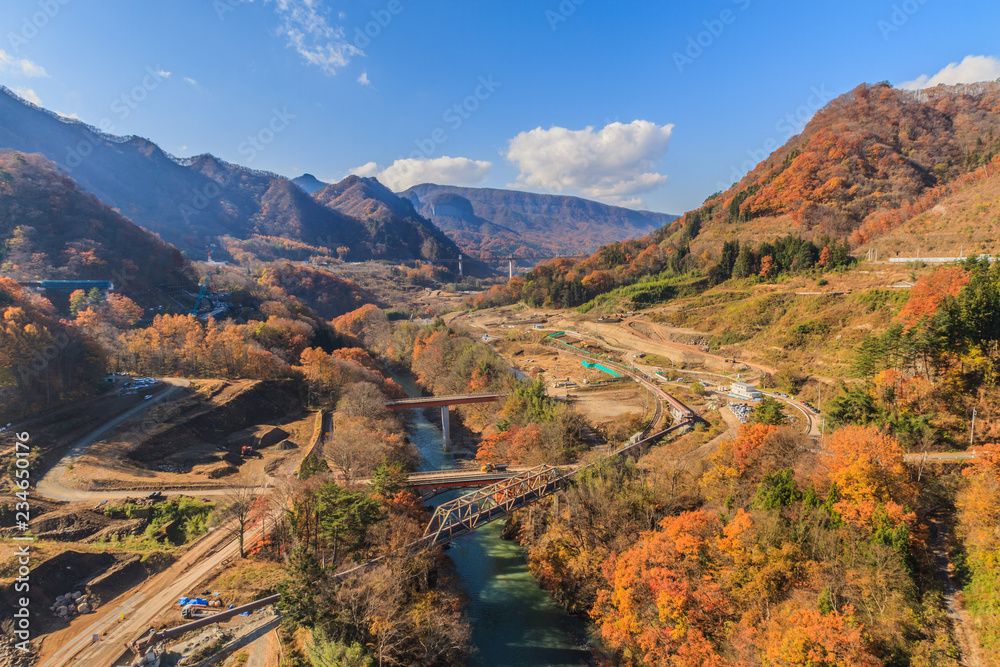  	2017年秋の八ッ場ダム予定地の風景
