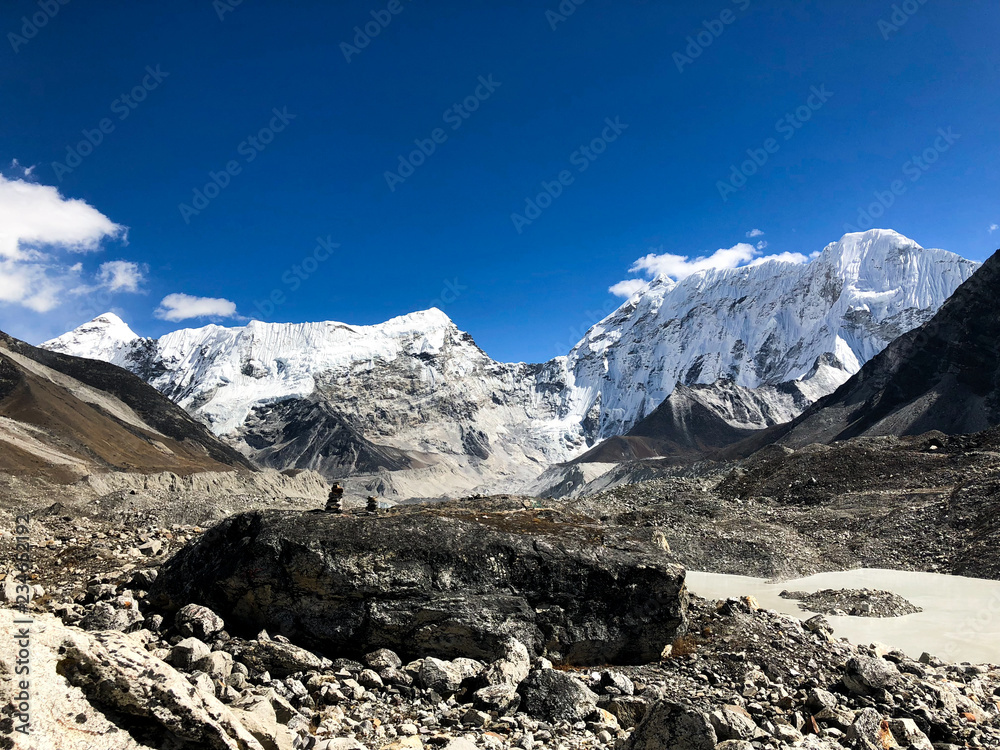 Fototapeta premium Man resting and watching the mountains meditation