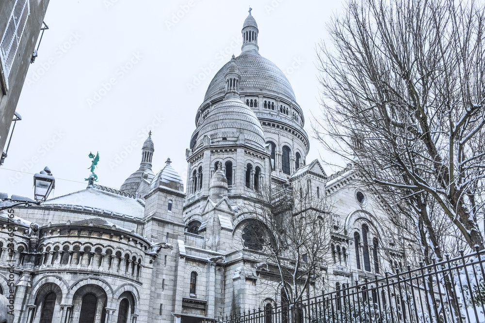 Sacré coeur sous la neige 