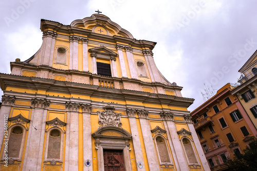 фотографія Santa Maria delle Grazie alle Fornaci Church on a cloudy afternoon