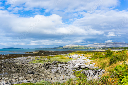 Burren Landschaft in Irland photo