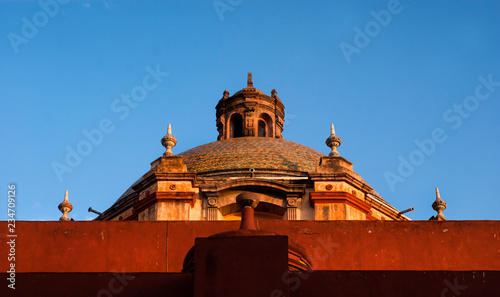 Tableau sur toile Templo ExConvento San Francisco Querétaro México Cúpula