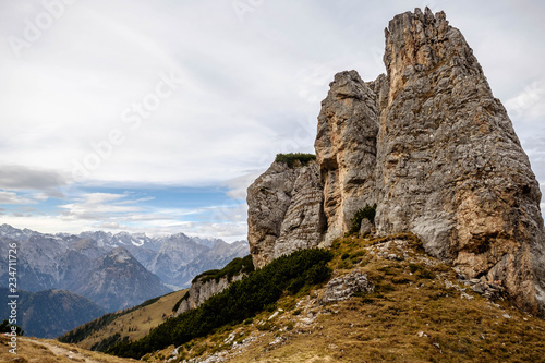 Imposanter Felsturm im Hochgebirge