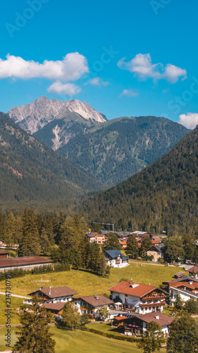 Smartphone HD wallpaper of beautiful alpine view at the Achensee - Tyrol - Austria