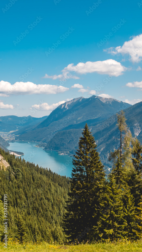 Smartphone HD wallpaper of beautiful alpine view at the Achensee - Tyrol - Austria