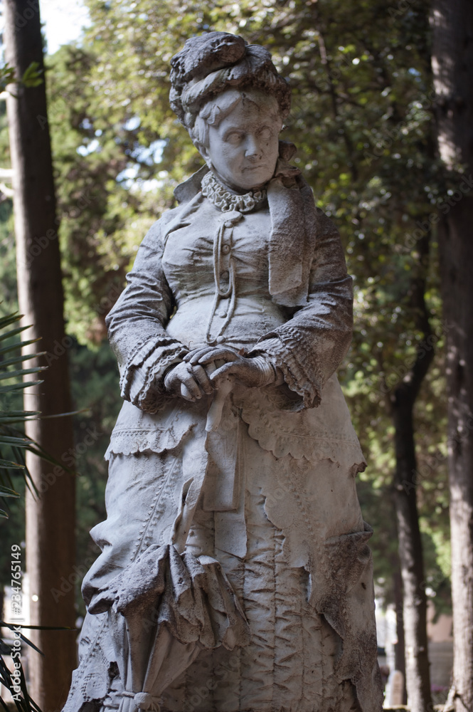 statue of Julia Bentley e l’Ingegnere Benjamin Whitehead in the cemetery of Staglieno in Genova statue of Julia Bentley e l’Ingegnere Benjamin Whitehead in the cemetery of Staglieno in Genova