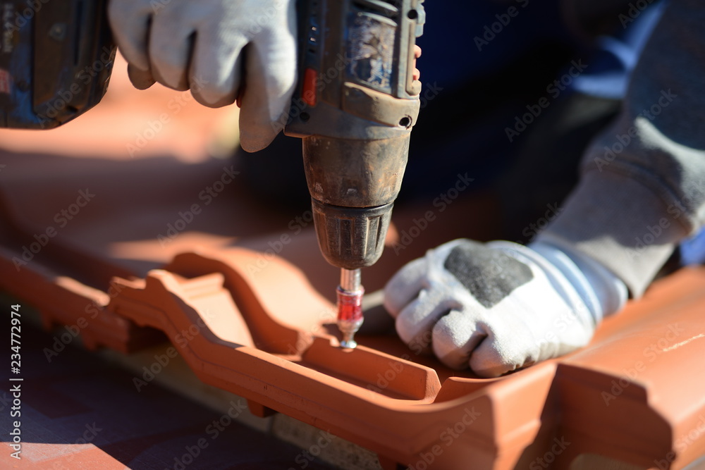 Handwerkskammer - Ausbildung zum Dachdecker: Akkuschrauber Detail Handwerkskammer - Ausbildung zum Dachdecker: Akkuschrauber Detail