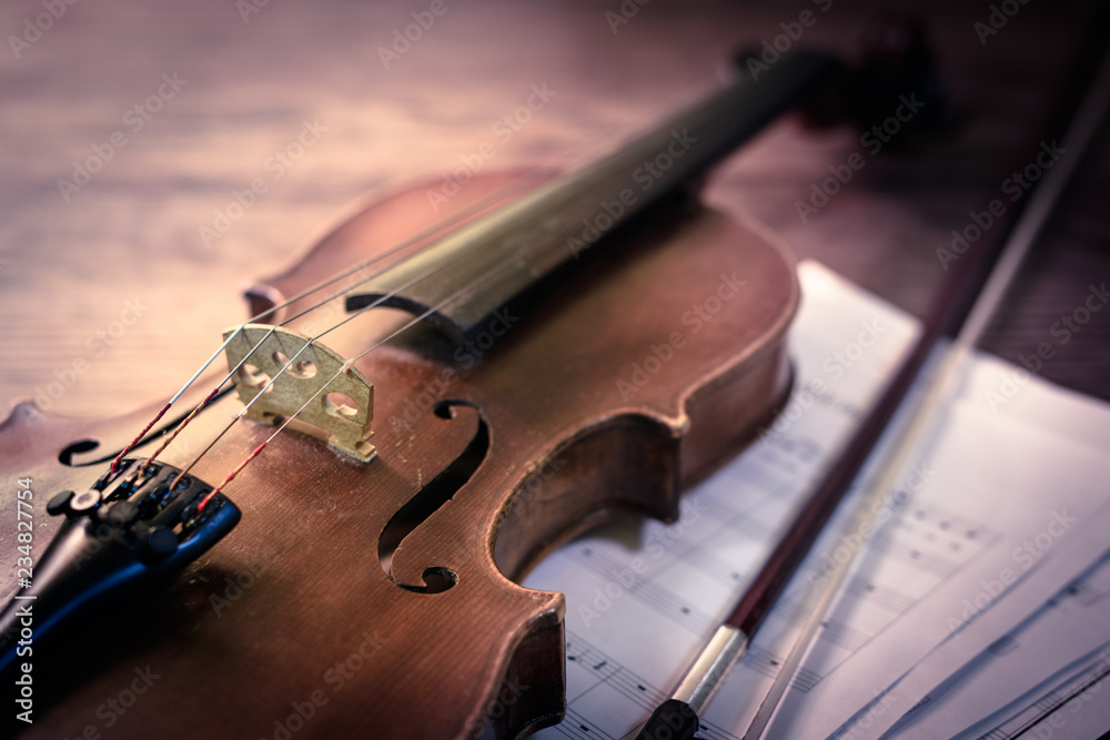 Fototapeta premium Violin on Table