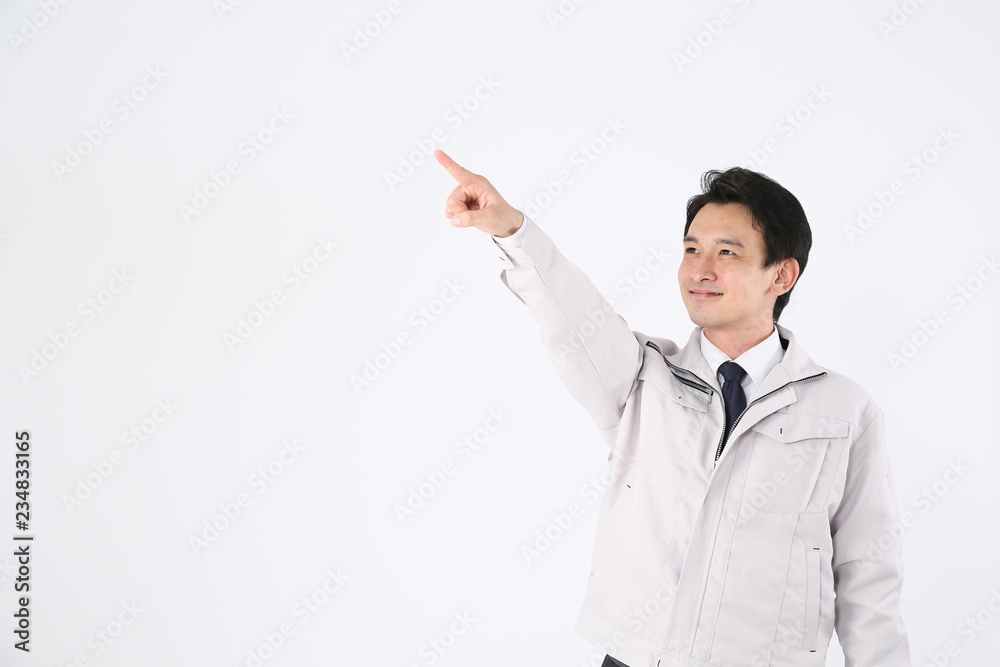 希望を抱く男性 希望を抱く男性
