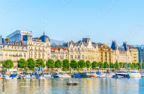 Cityscape of Geneva viewed behind Geneva lake/Lac Leman in Switzerland