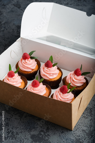 Cupcakes with raspberry cream.