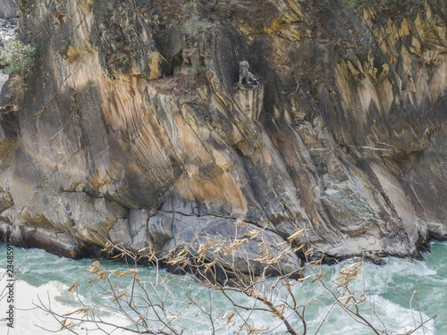 China Yunnan Xianggelila Hutiaoxia canyon Lijiang River photo