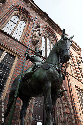 Bremer Rathaus mit Herolden
