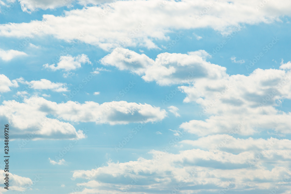 Obraz premium white clouds on a blue sky