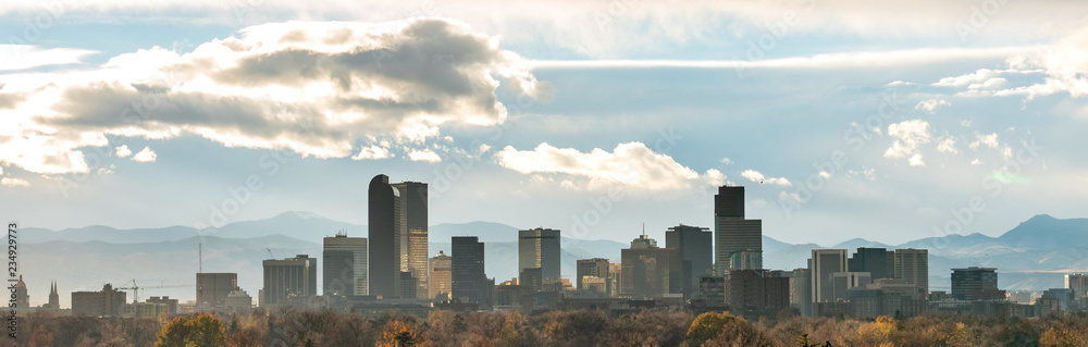 Fototapeta premium Sun Rays Reflected on Glass Buildings in Downtown Denver