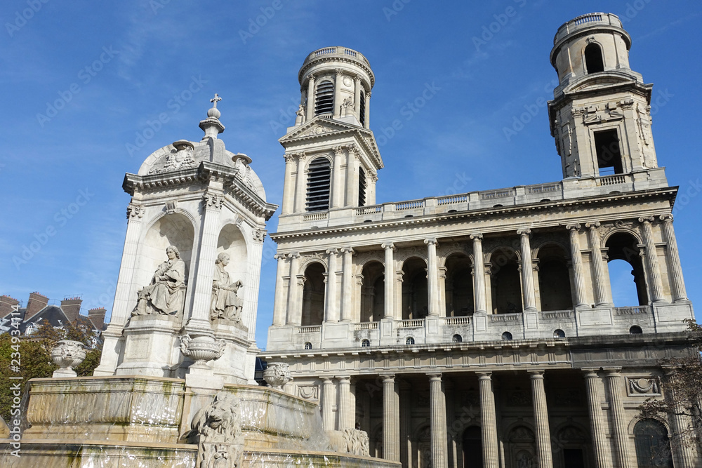 Fontaine et Eglise Saint-sulpice à Paris