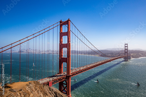 Golden gate bridge and San Francisco skyline