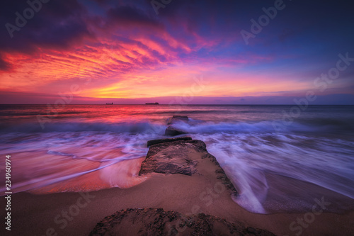 Fototapeta Naklejka Na Ścianę i Meble -  Beautiful sunrise over the sea
