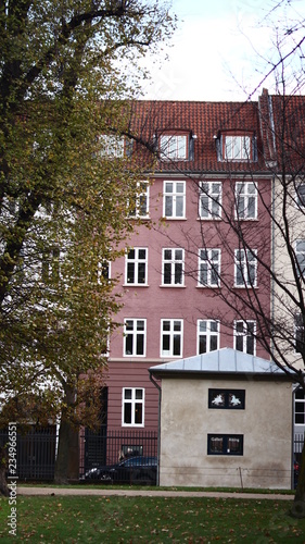 Copenhaguen : the city of a thousand colors