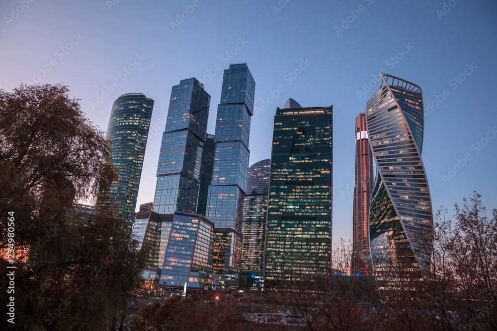 Obraz premium Business district, Bottom view of modern skyscraper.
