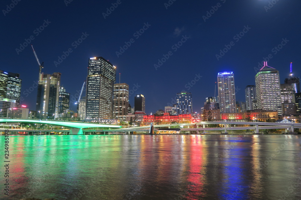 Fototapeta premium Brisbane skyline w nocy