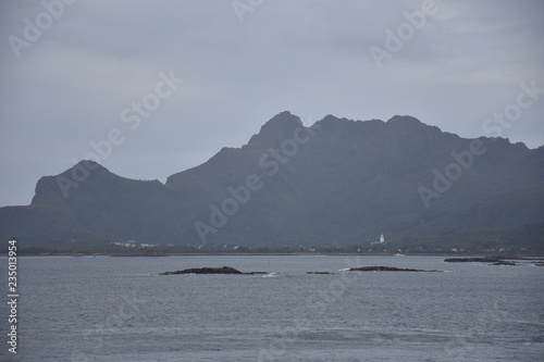 Norwegen, Lofoten, Rekdal, Leknes, Küste, Steinküste, Brandung, Sturm, Herbst, Vestvagøy, Sundklakkstraumen, Straumen, Atlantik, Atlantikküste, Nordland, Digerneset photo