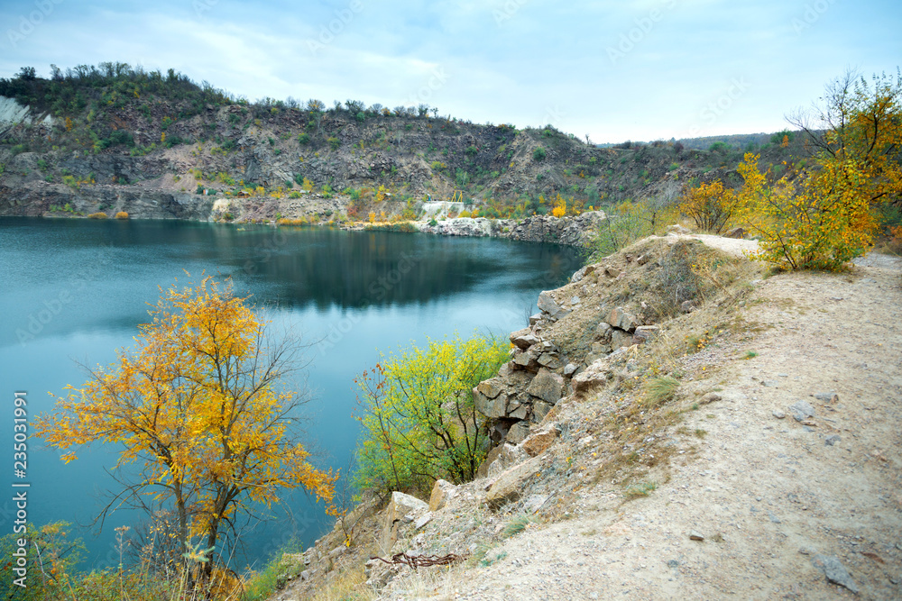 great radon blue lake