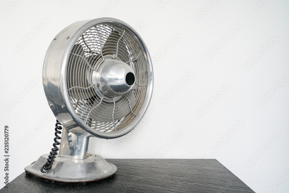 Naklejka premium old fan
